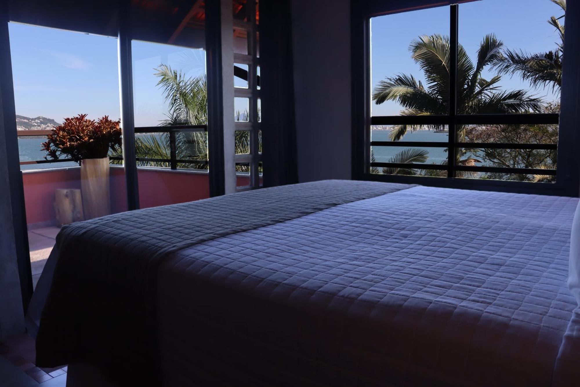 Suítes Com Vista Panorâmica De Bed and breakfast *